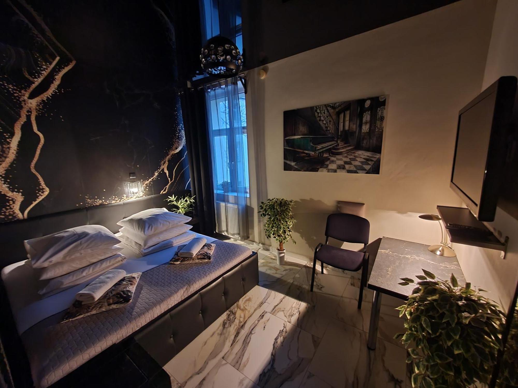 King Suite Spa Bath